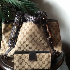 🌺Gucci Pelham Shoulder Handbag 🌺